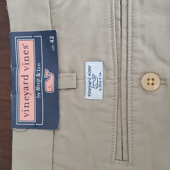 Vineyard vine brand new shorts - Picture 2 of 5